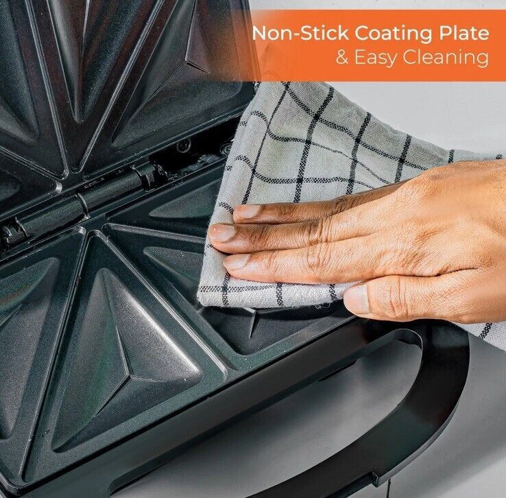 Geepas 750W Toastie Maker 2 Slice